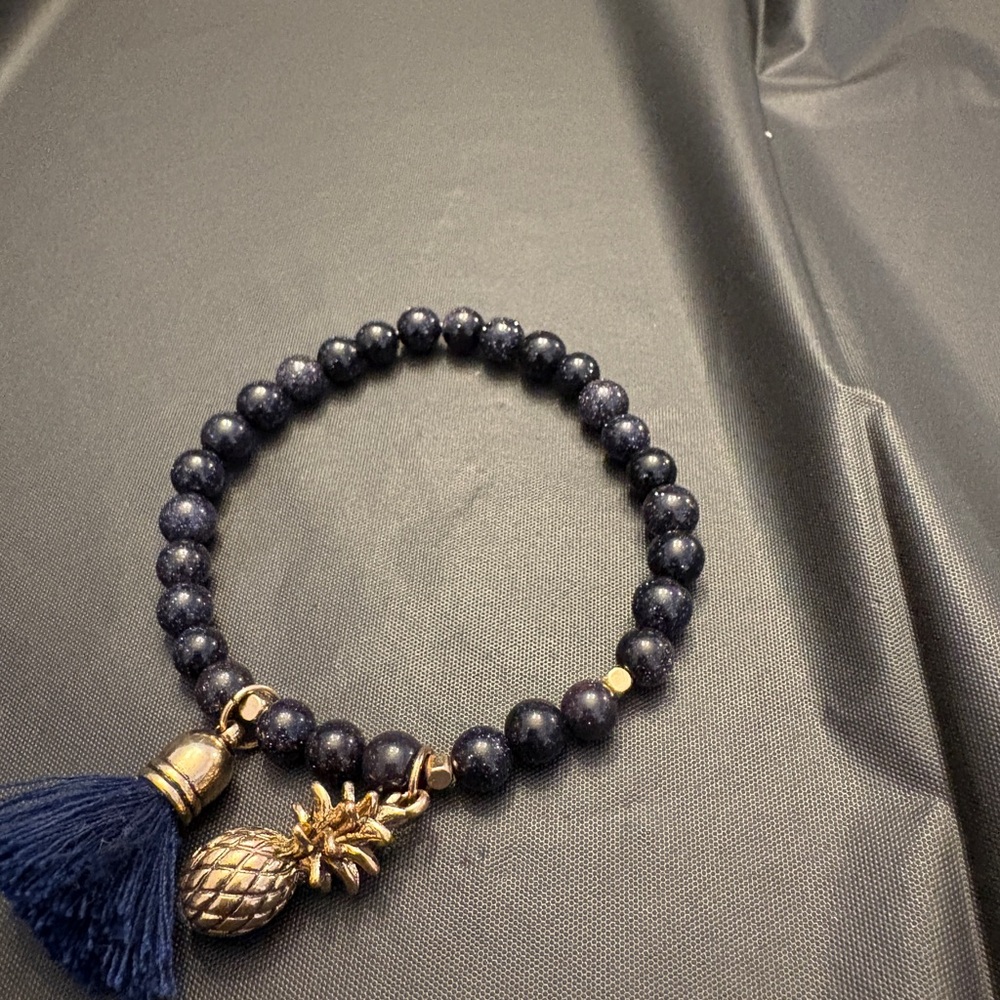 Elegant Gold and Blue Beaded Bracelet